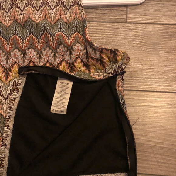 Colourful crop top - Picture 3 of 3